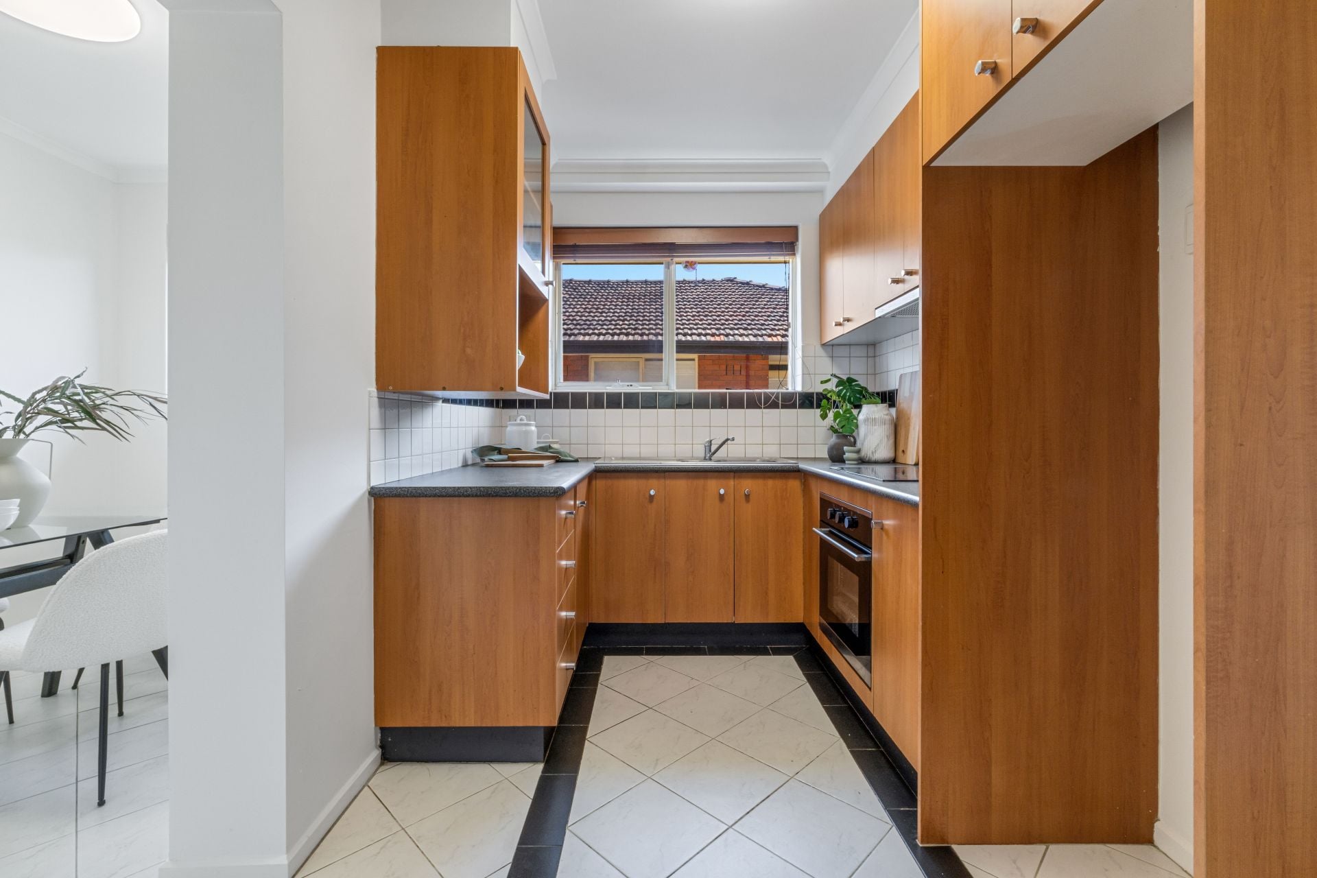 Cosmopolitan Inner City Living