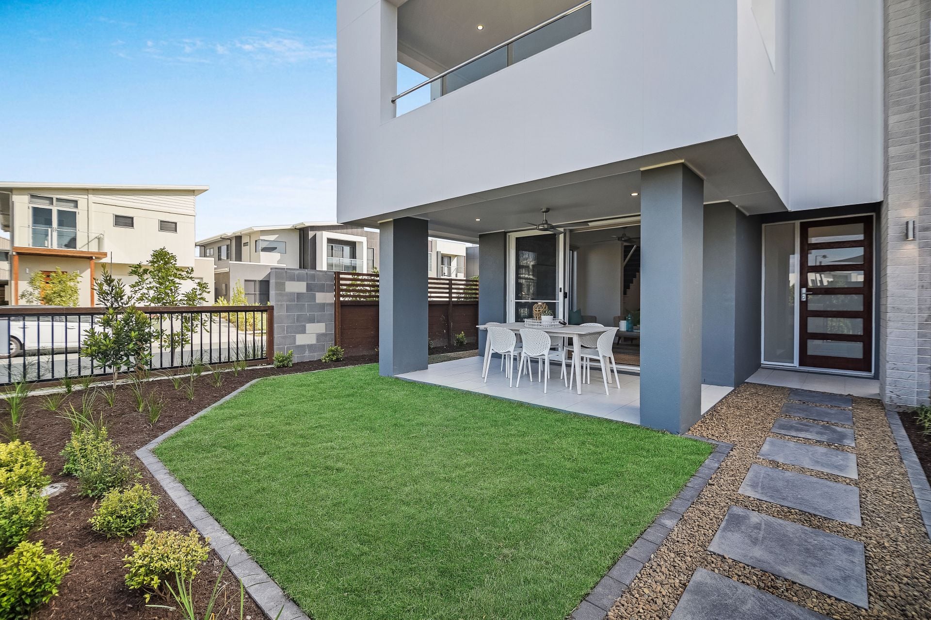 6 Sunny Lane Birtinya QLD, Birtinya - Thumbnail 2
