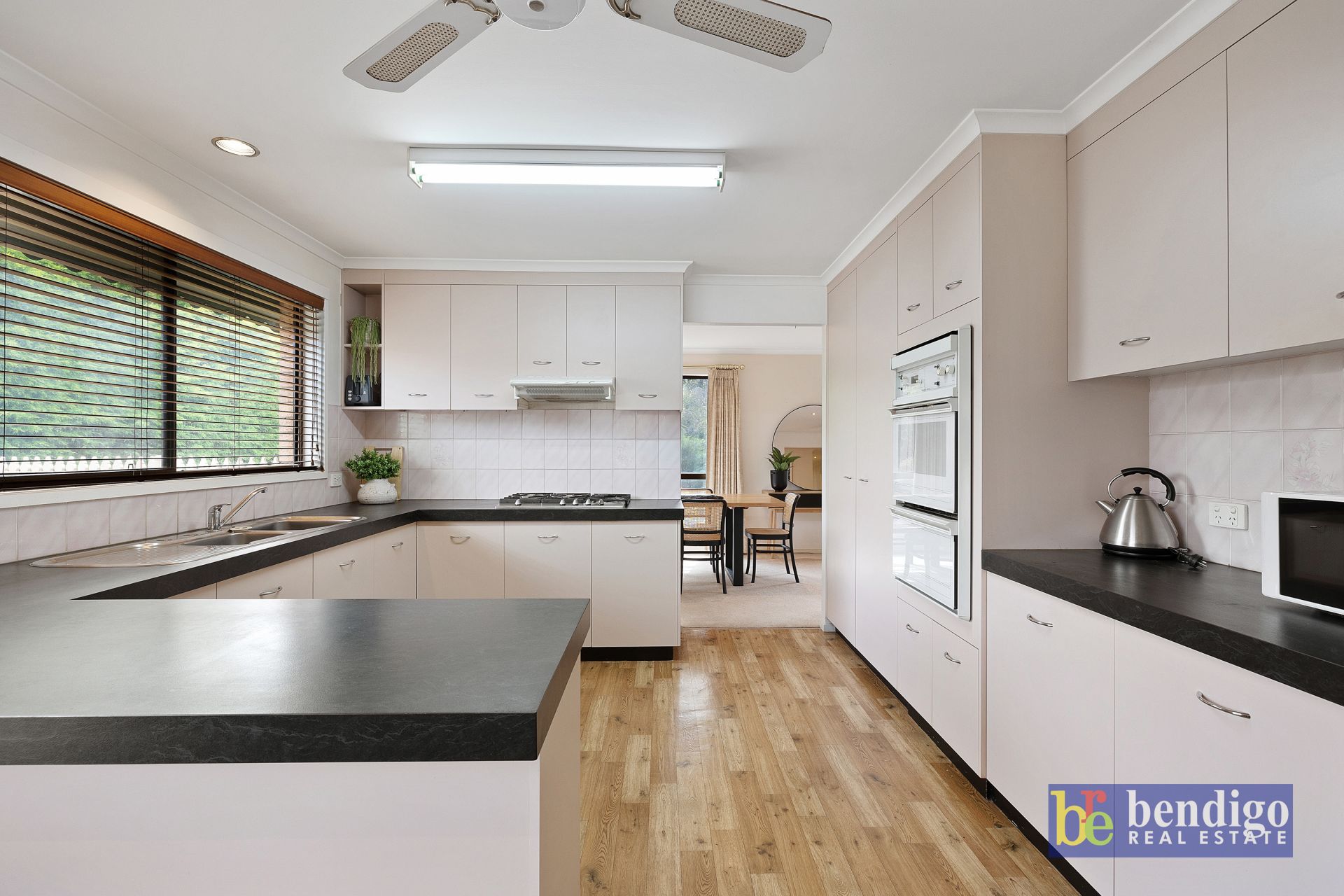 6 Mayfield Parade Strathdale VIC, Strathdale - Thumbnail 4