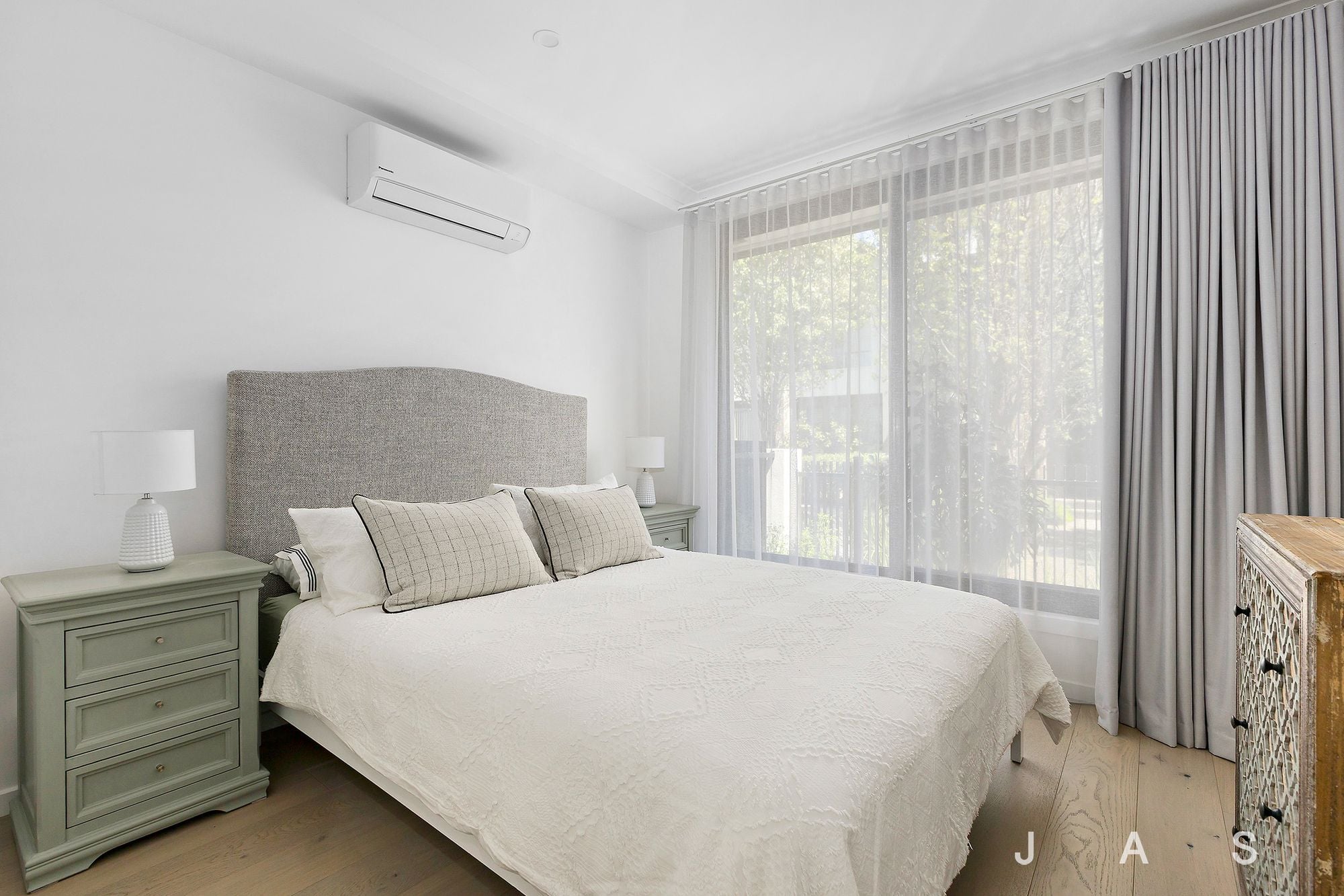 9 Lakeview Avenue, Williamstown - Image 1