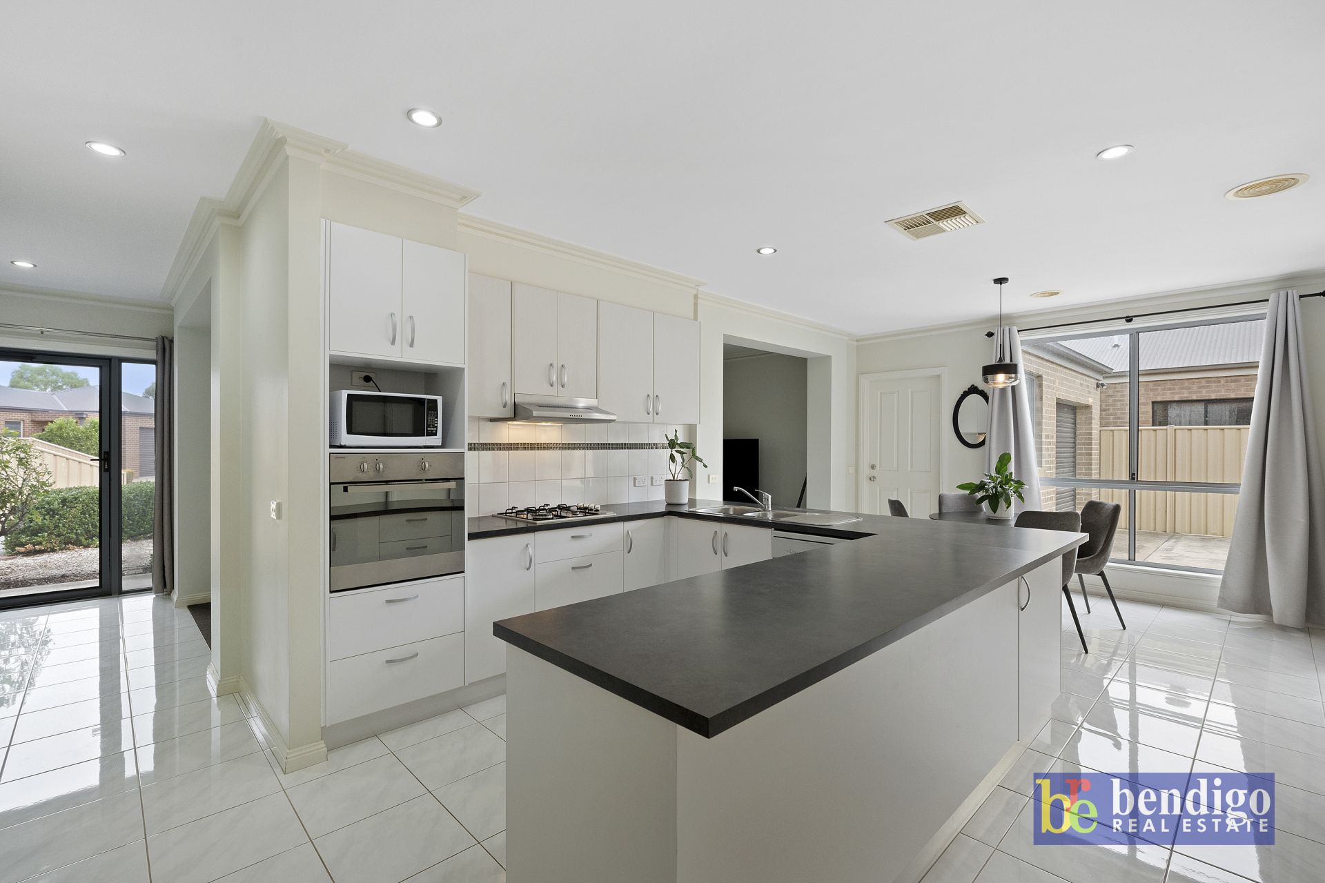 18 Henry Court Strathfieldsaye VIC, Strathfieldsaye - Thumbnail 4