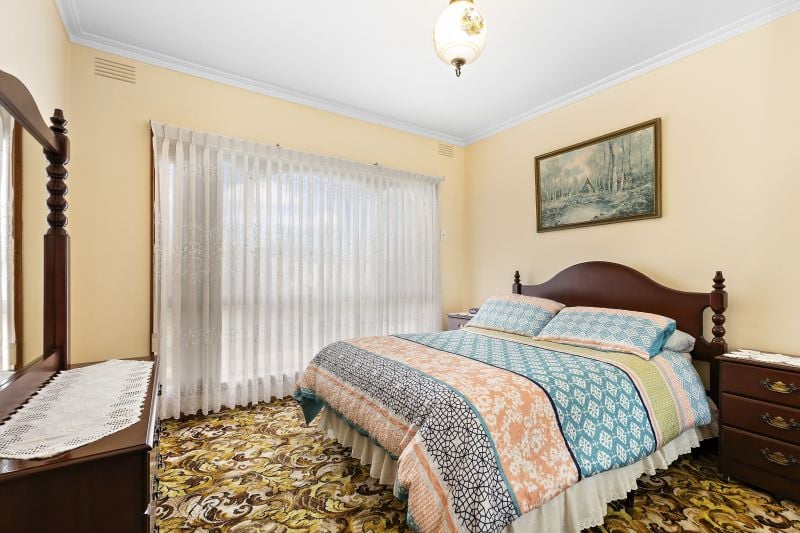 25 Bendigo Crescent, Thomastown