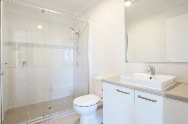 305 Dunnings Road, Point Cook