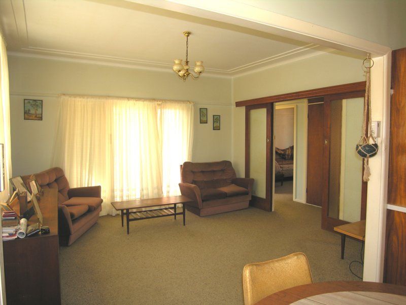196 Lorraine Street, PEAKHURST, Peakhurst - Thumbnail 6