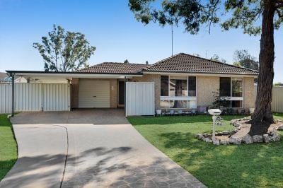 Rosemeadow 43 Oswald Crescent