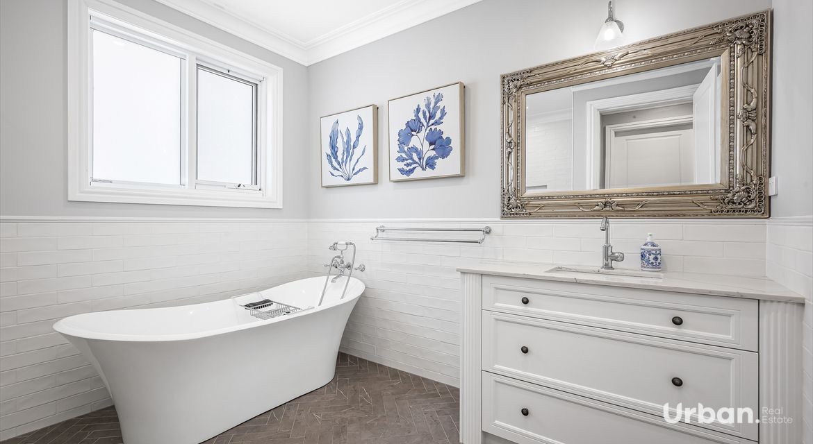 Colebee 26 Medallist Parade