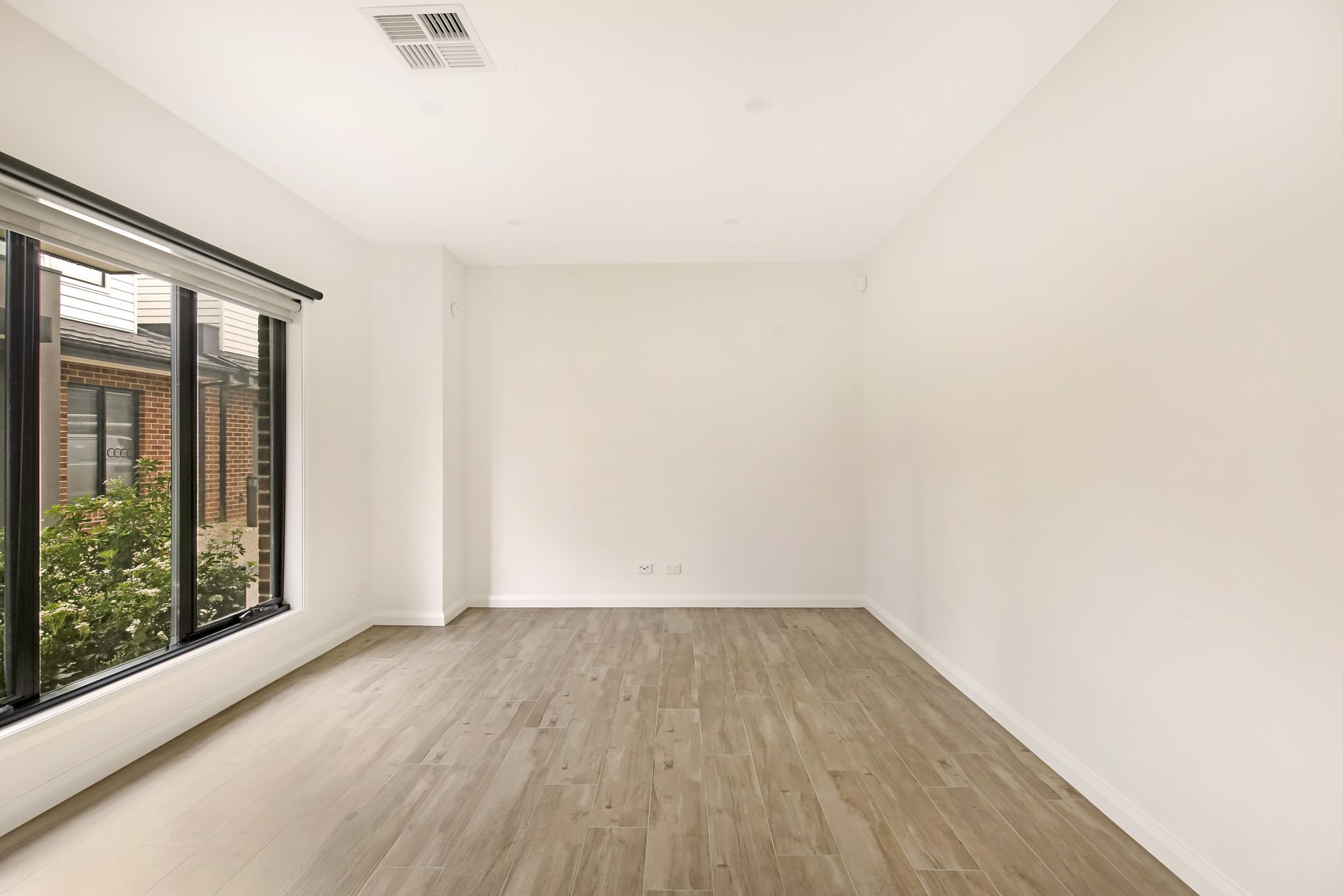 Beautiful Townhouse in a Great Location!