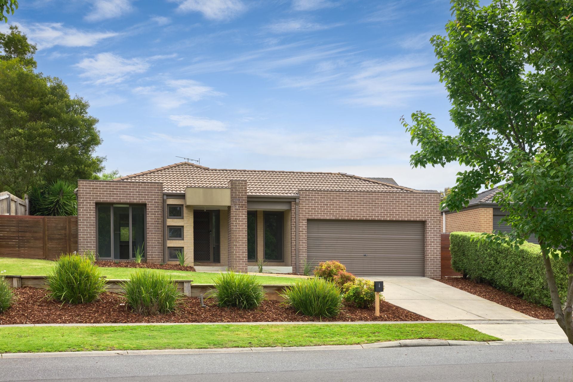 5 Harmon Drive, Drouin VIC, Drouin - Thumbnail 2