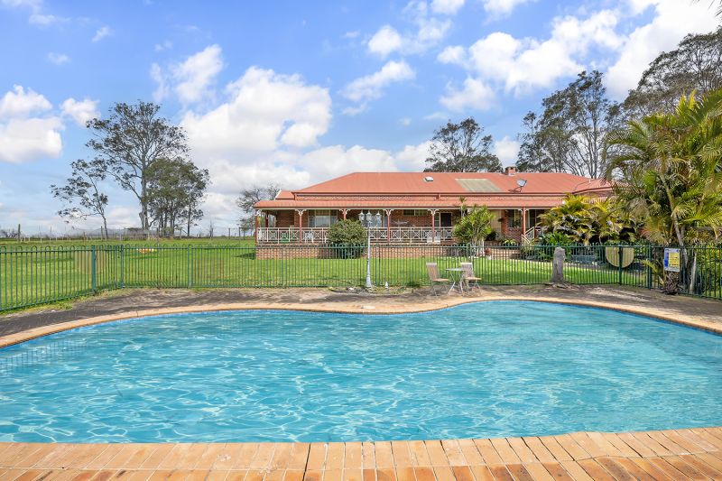555 Twelfth Avenue, ROSSMORE, Rossmore - Thumbnail 7