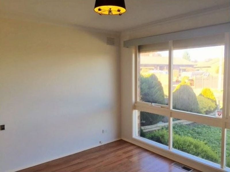 4 Glenloth Court, Epping