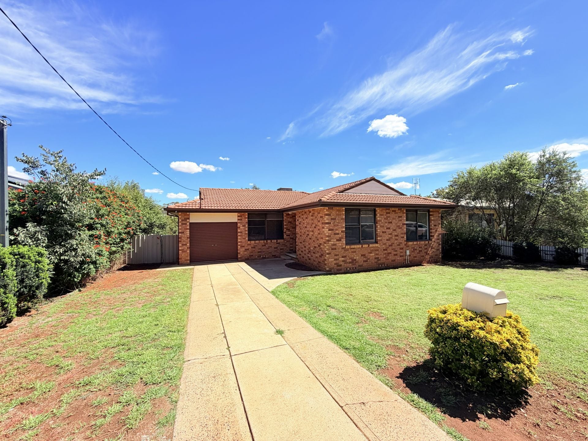 16 Lawson Street, Parkes NSW, Parkes - Thumbnail 2