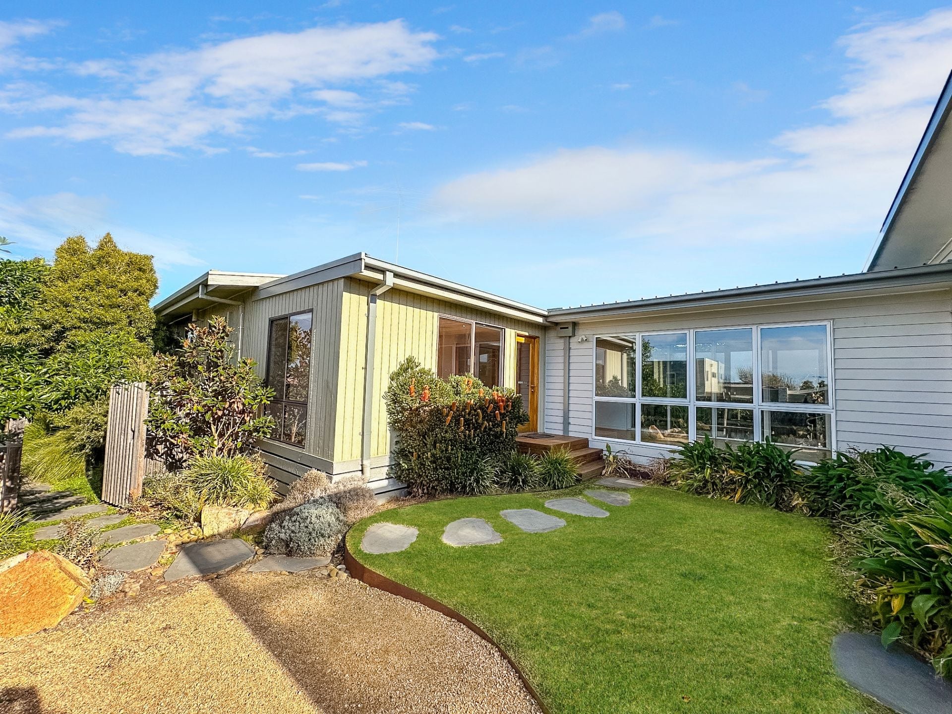 60 Beach Rd Torquay VIC, Torquay - Thumbnail 3