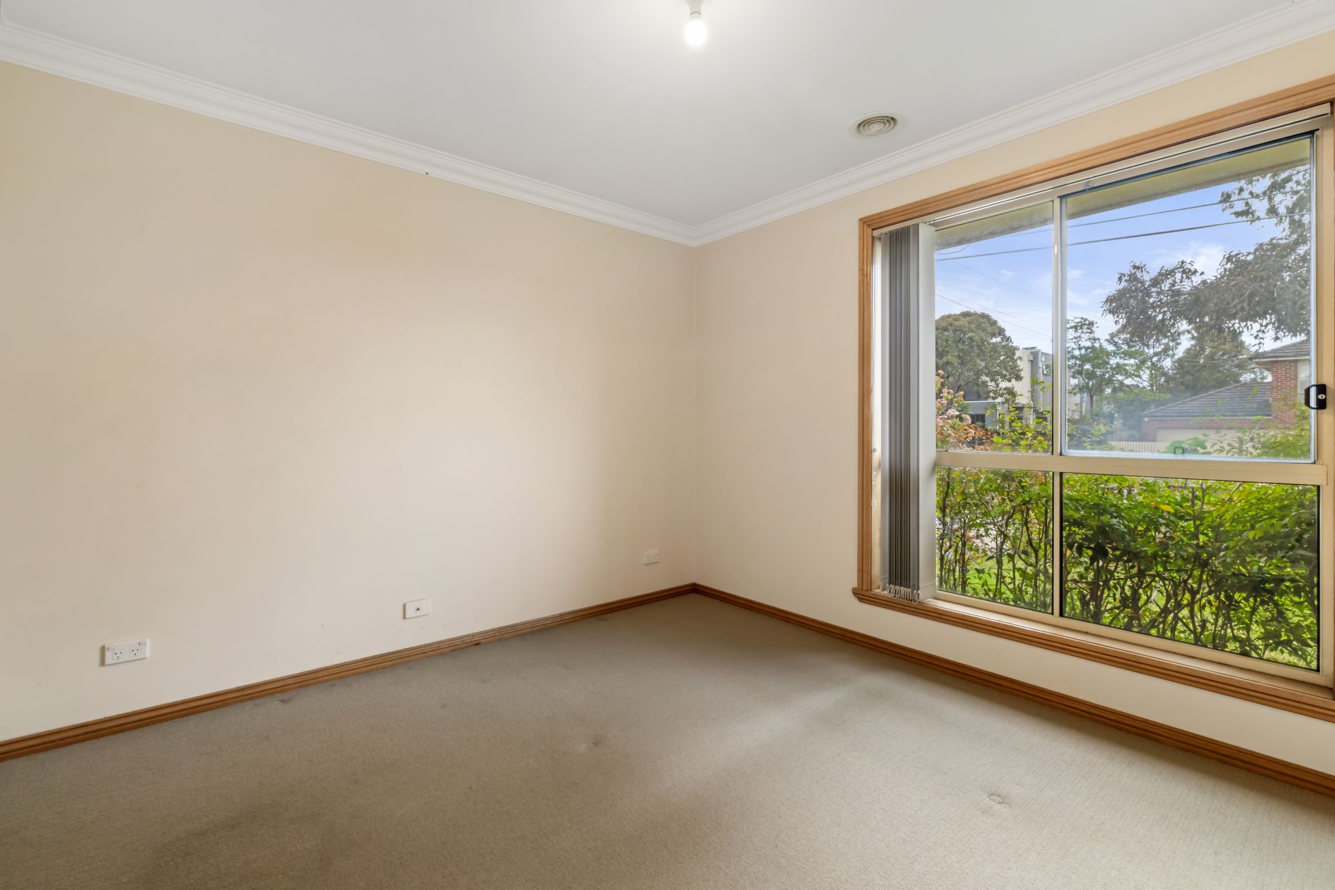 Stunning Home Opposite Penders Park