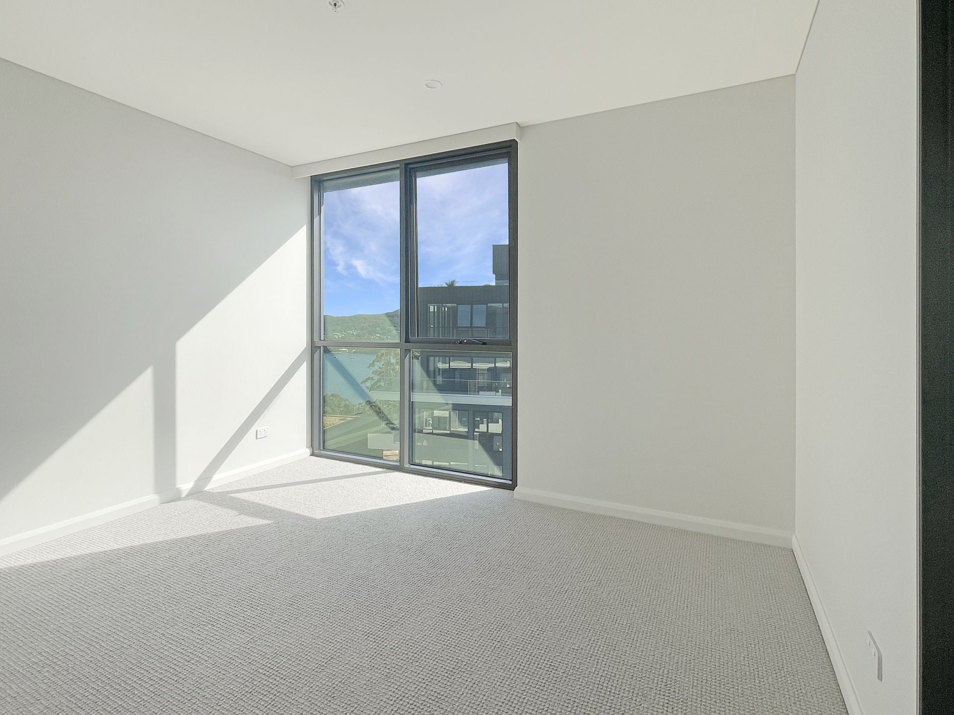 801/89 John Whiteway Drive, Gosford, Gosford - Thumbnail 4