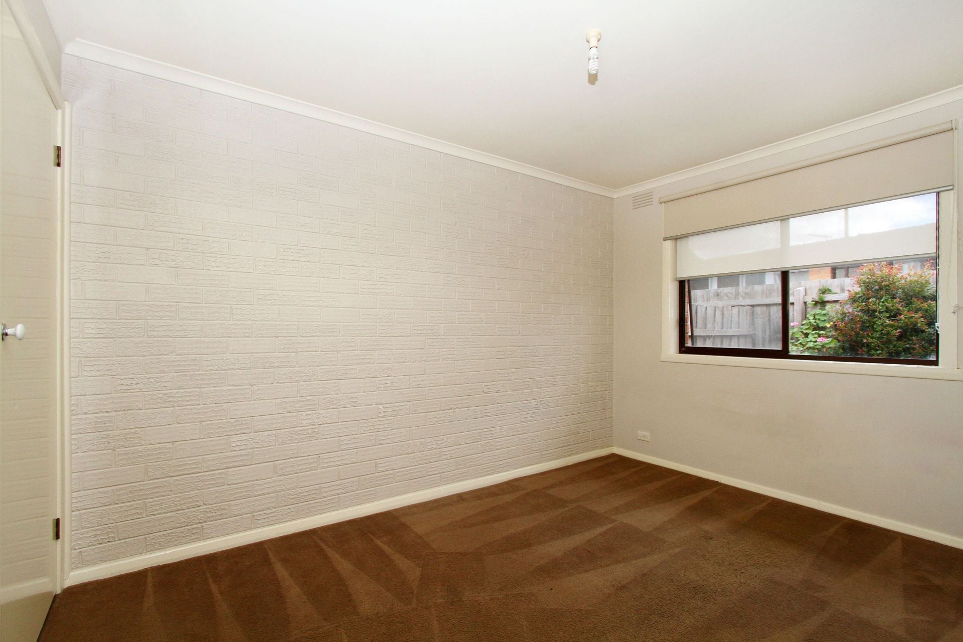 PERFECTLY LOCATED & PERFECTLY PRICED! *SHORT TERM LEASE ONLY*