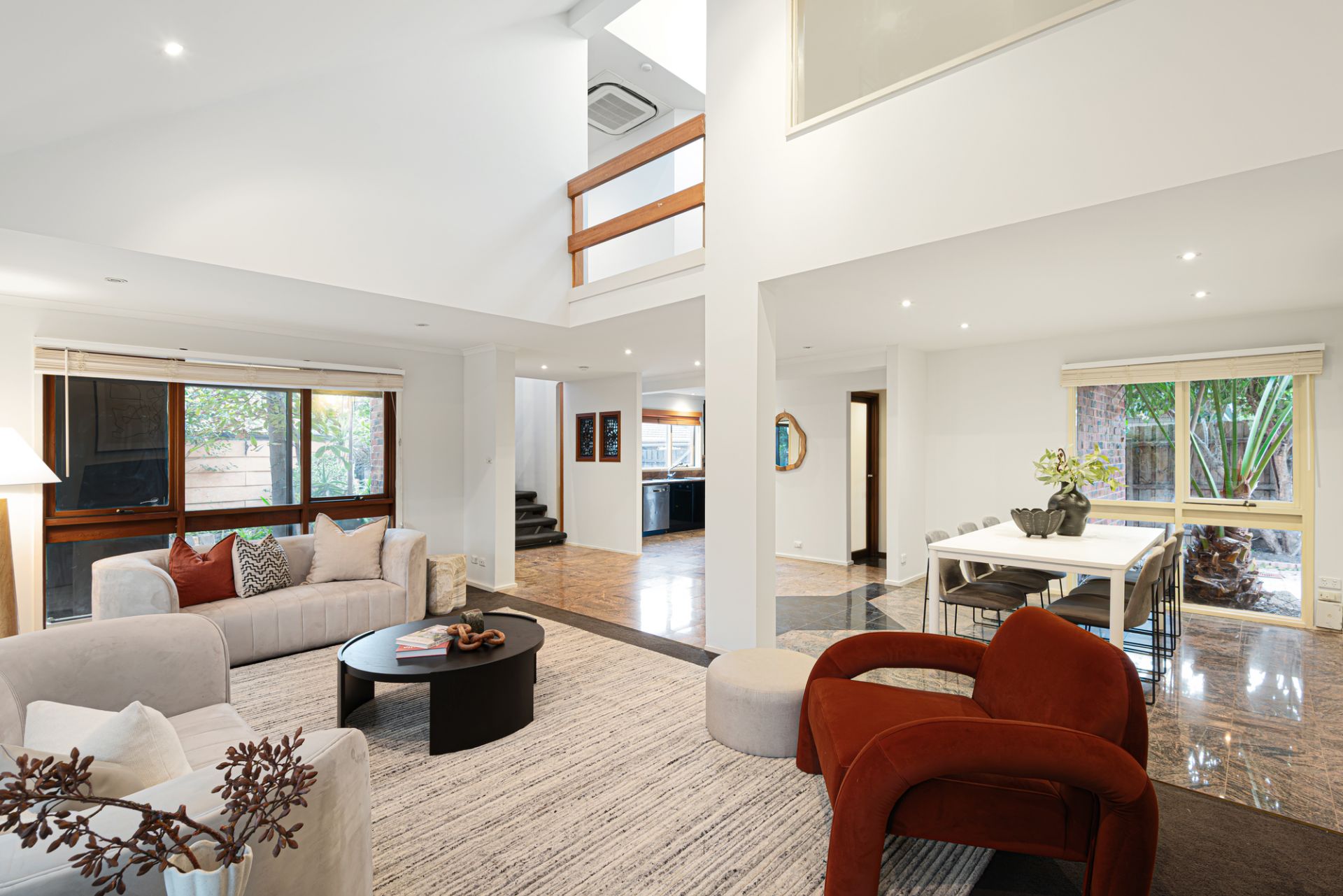 2/79 Narrawong Road, Caulfield South, Caulfield South - Thumbnail 2