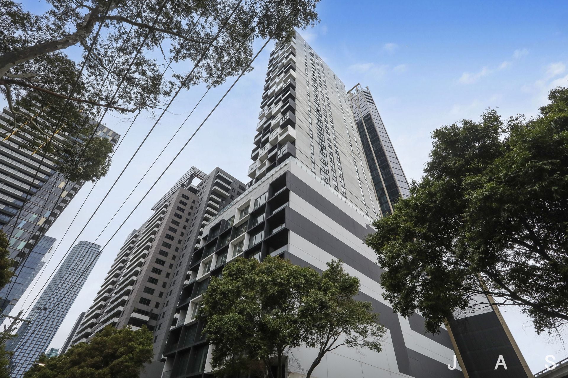 2704/61-63 Haig Street, Southbank - Thumbnail 2
