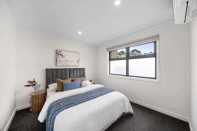 10/10 Crevelli Street, Reservoir