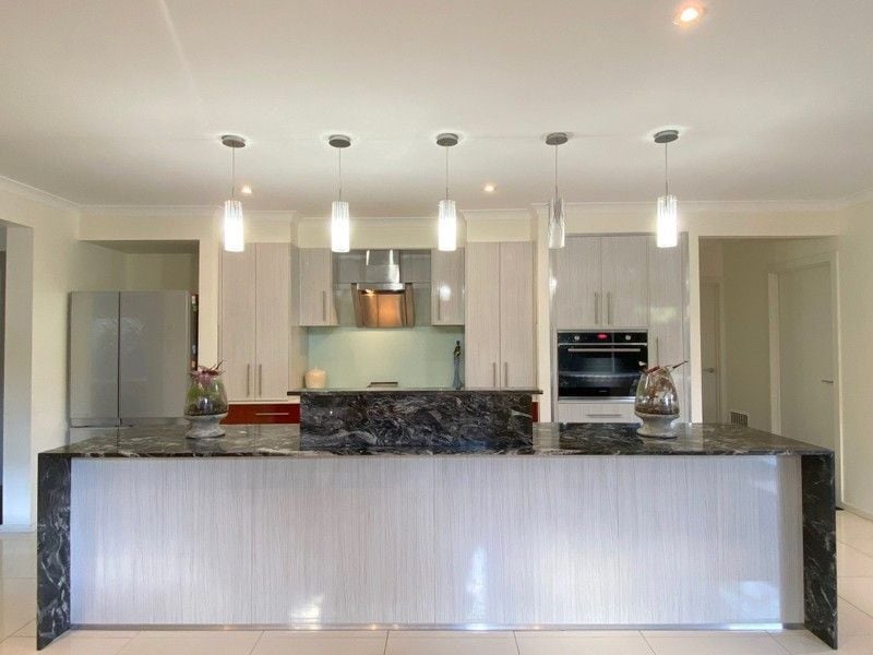 11 Laurimar Boulevard, Doreen