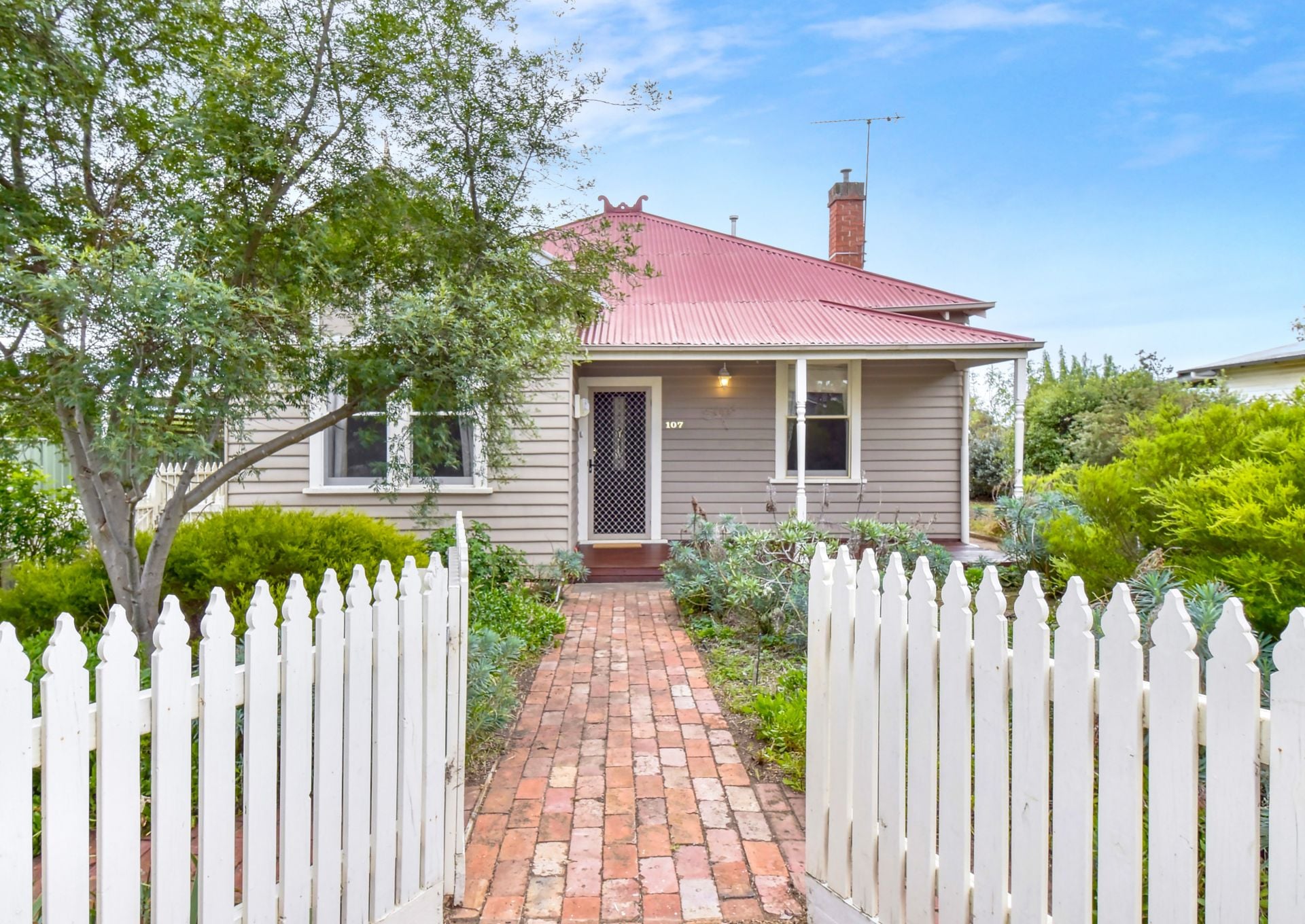 107 Loch Street, Maryborough - Thumbnail 2