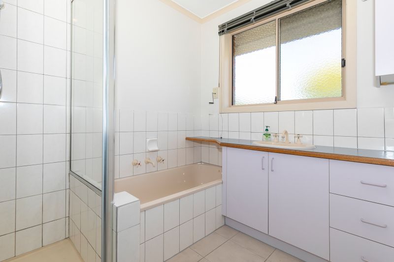 2/122 Raglan Street, Preston