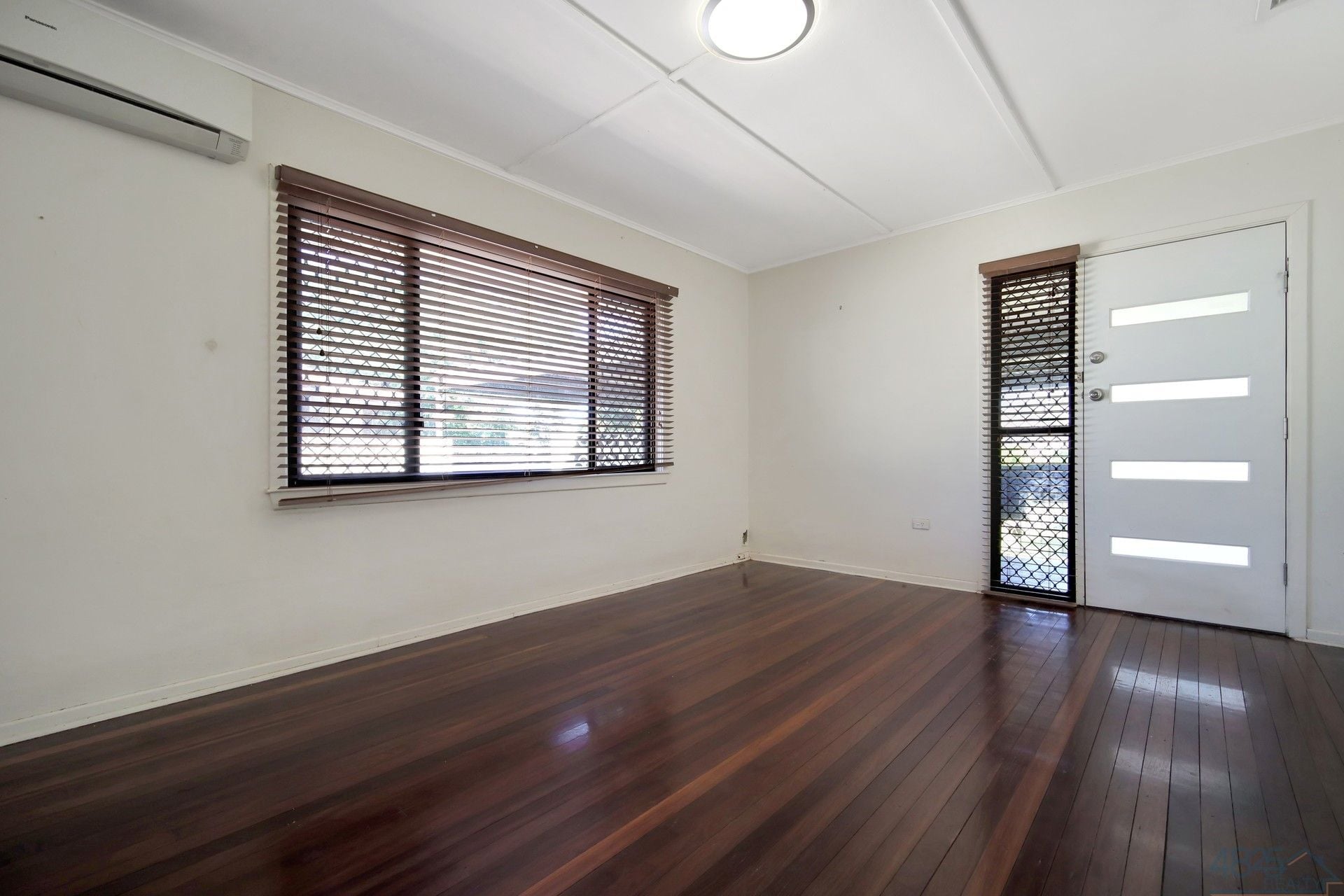 52 Templeton Street Mount Isa QLD, Mount Isa City - Thumbnail 2