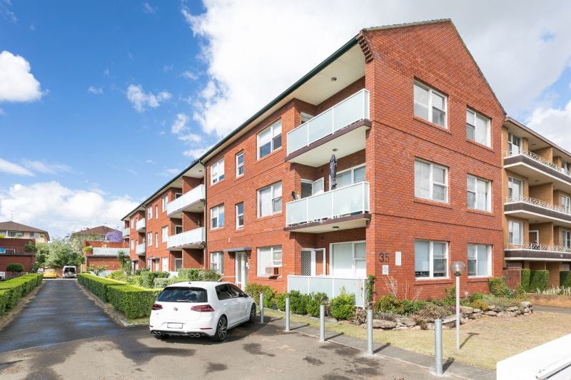15/35 Bank Street MONTEREY 2217