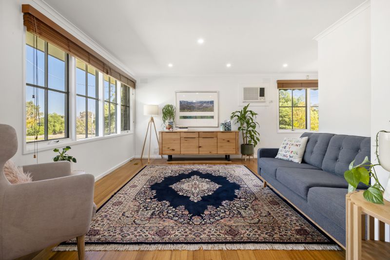 6 Peppercorn Parade, Epping