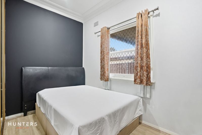 4 Edna Avenue, Toongabbie