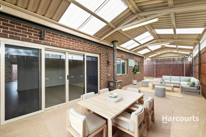 2 Yellowgum Street, Burnside Heights