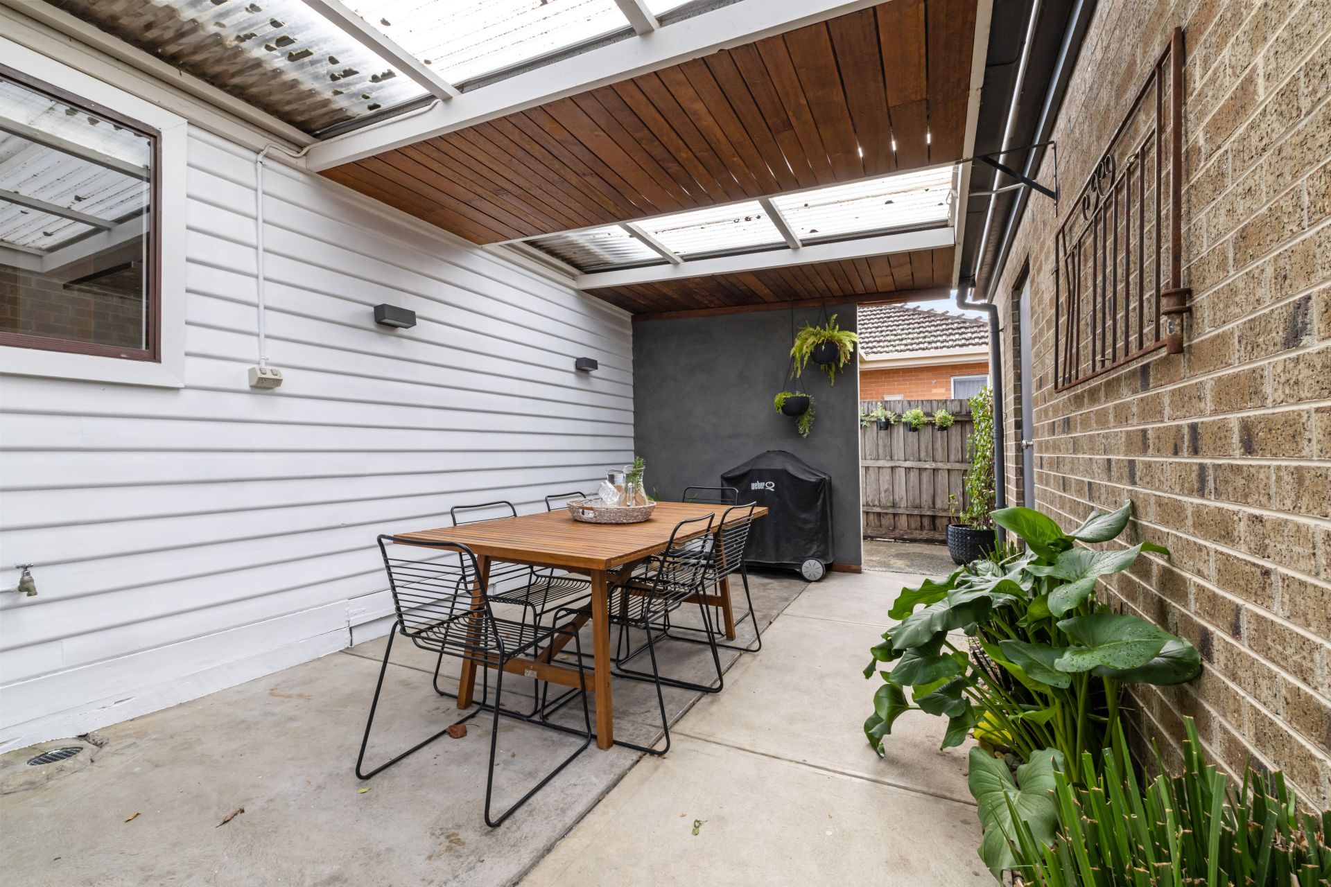 Low-Maintenance Comfort in a Prime Location
