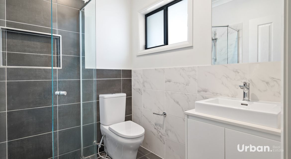 Austral 673 Edmondson Avenue