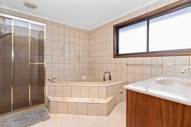 11 Findon Road, Epping