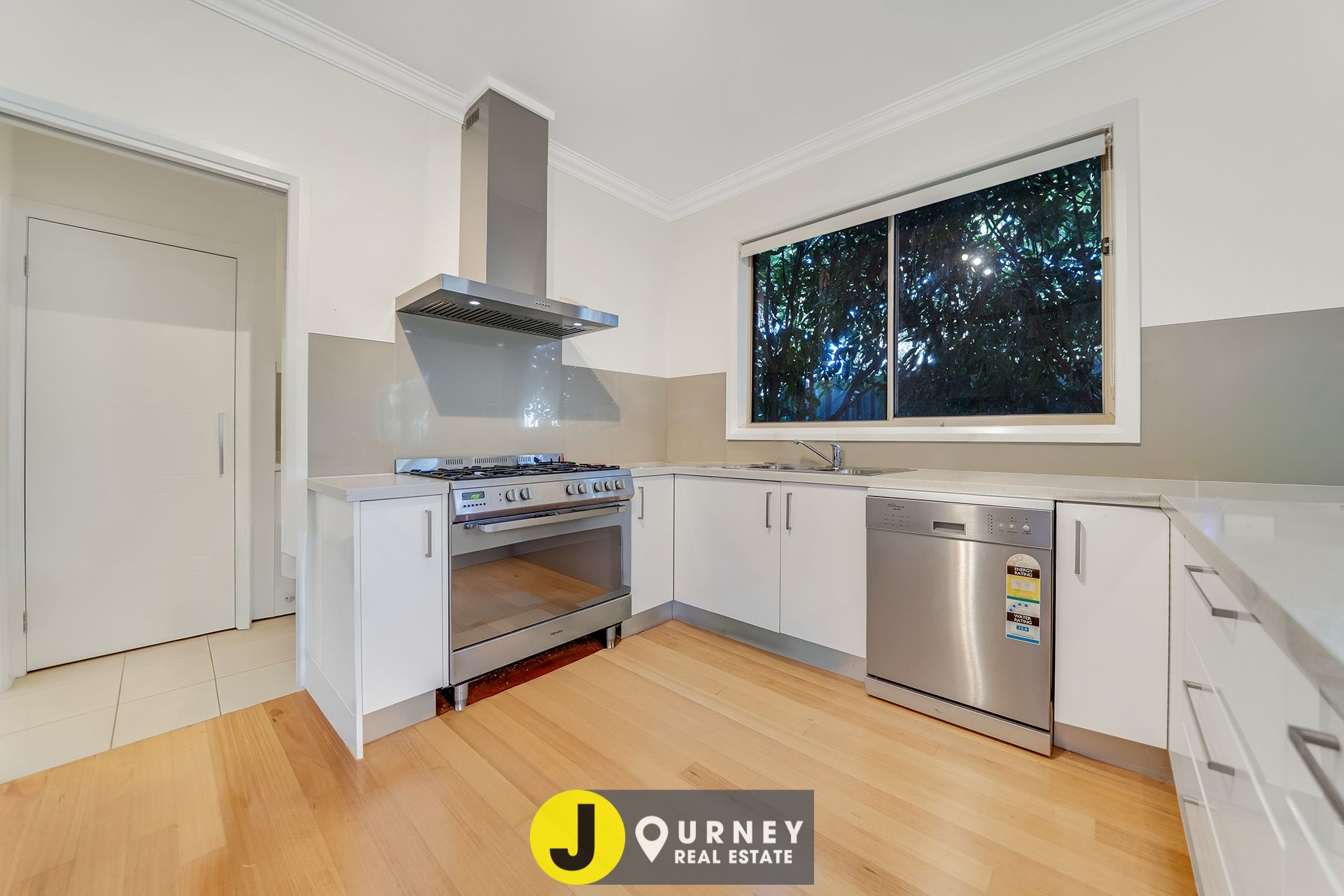 2/16 McCulloch Avenue, Seaford VIC, Seaford - Thumbnail 5