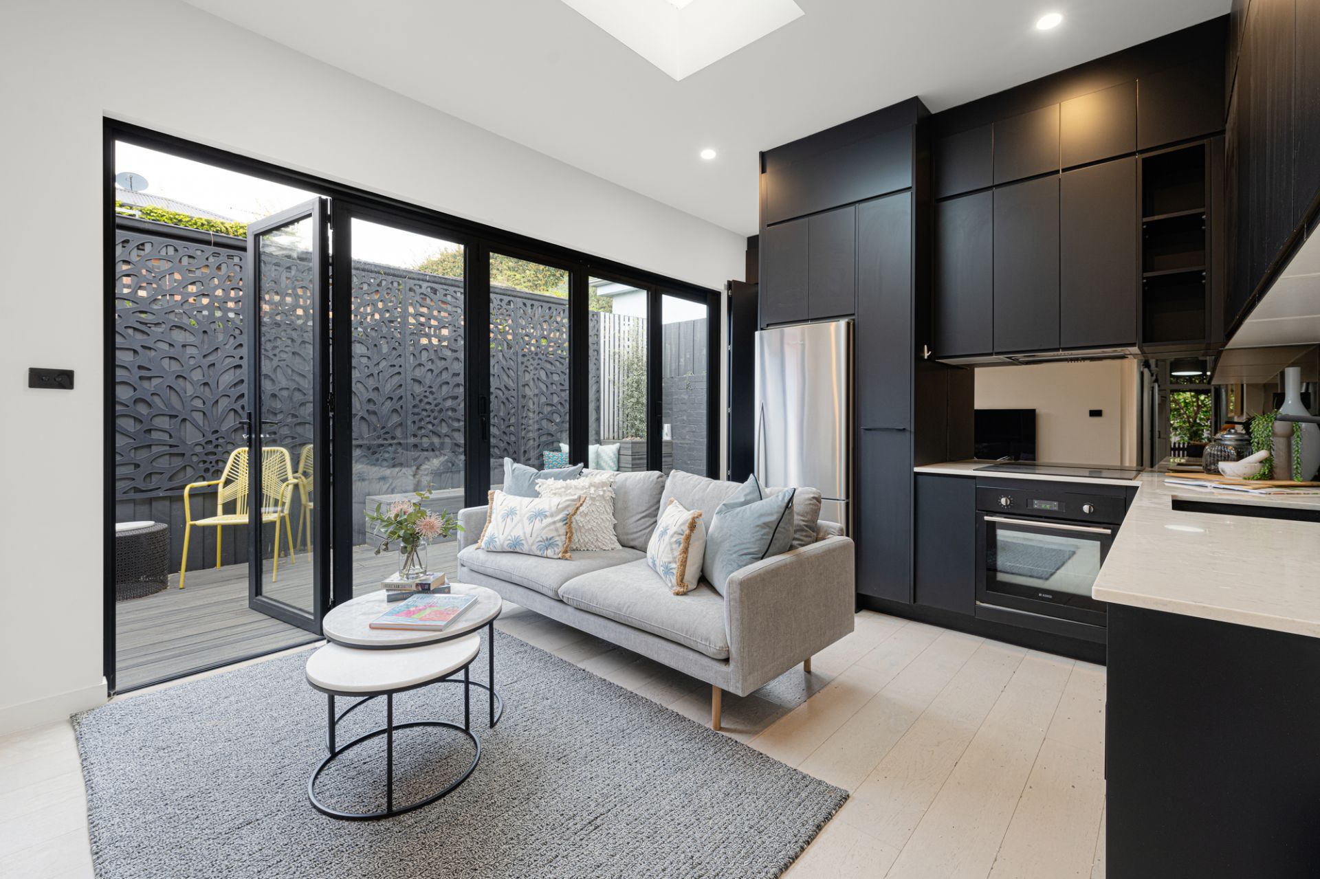 17 Myrtle Street, South Yarra, South Yarra - Thumbnail 2