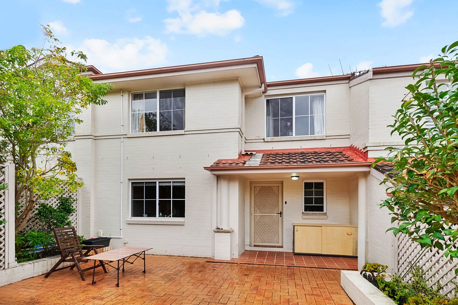 32 Livingstone Way, Thornleigh, Thornleigh - Thumbnail 2