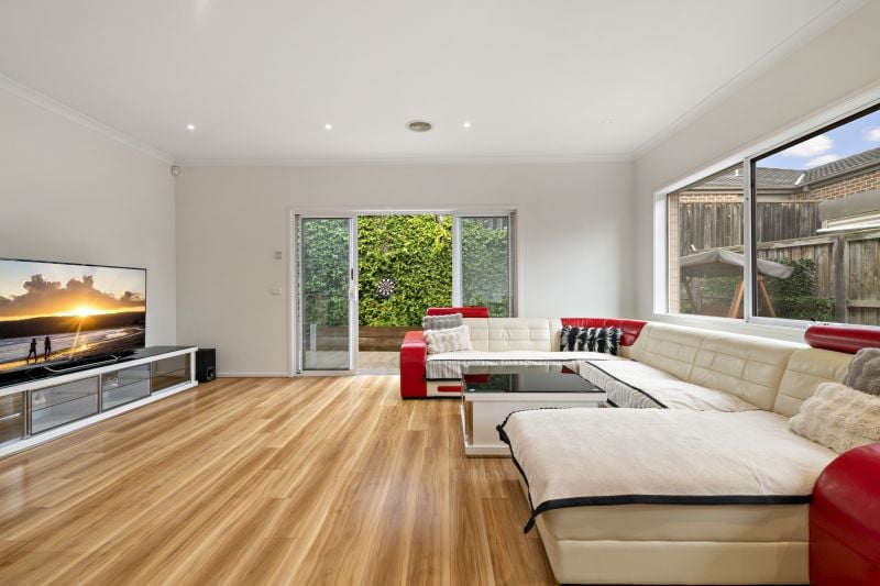 8 Massa Drive, Mernda