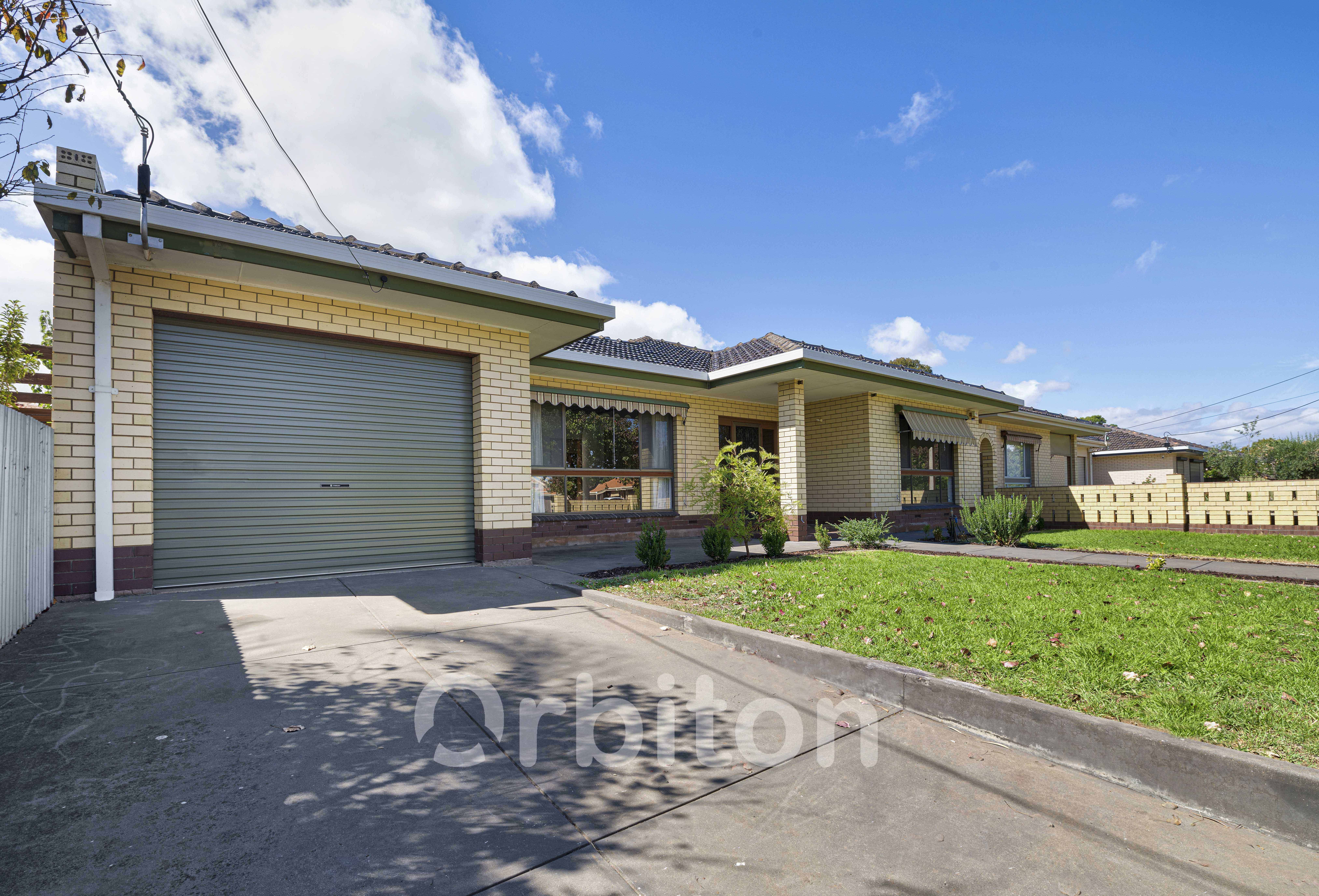 4 Lachlan Ave, Woodville West SA 5011