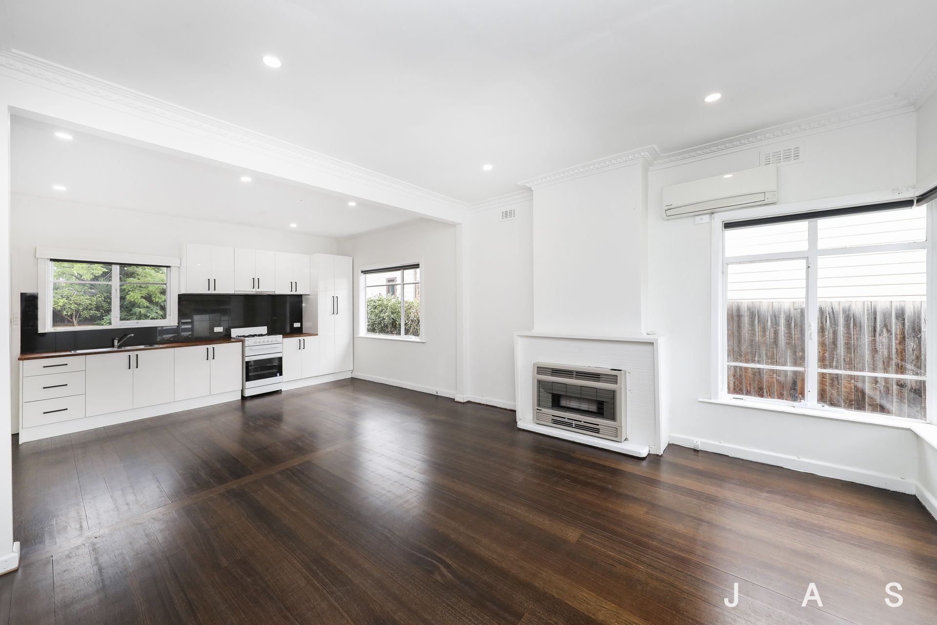 17 St Leonards Avenue Yarraville VIC, Yarraville - Thumbnail 2