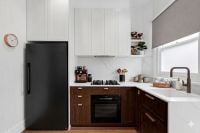 11 Wimbledon Avenue, Elwood, Elwood - Thumbnail 5