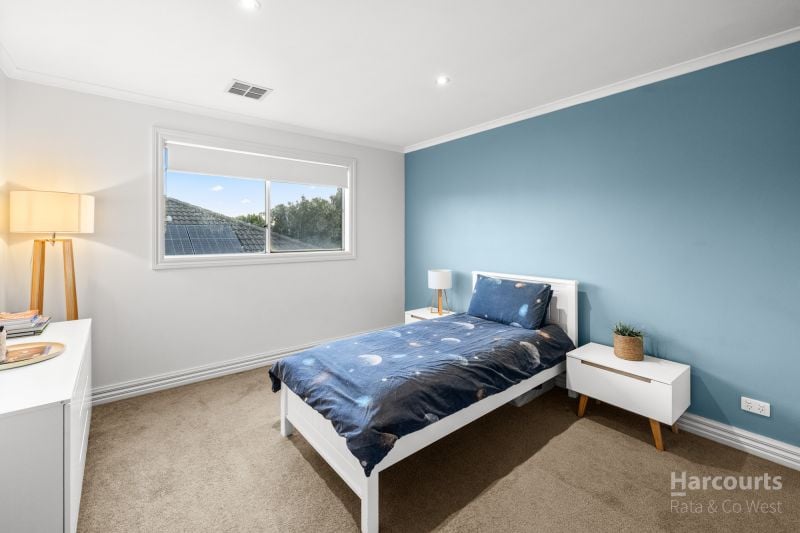 37 St Georges Avenue, Caroline Springs