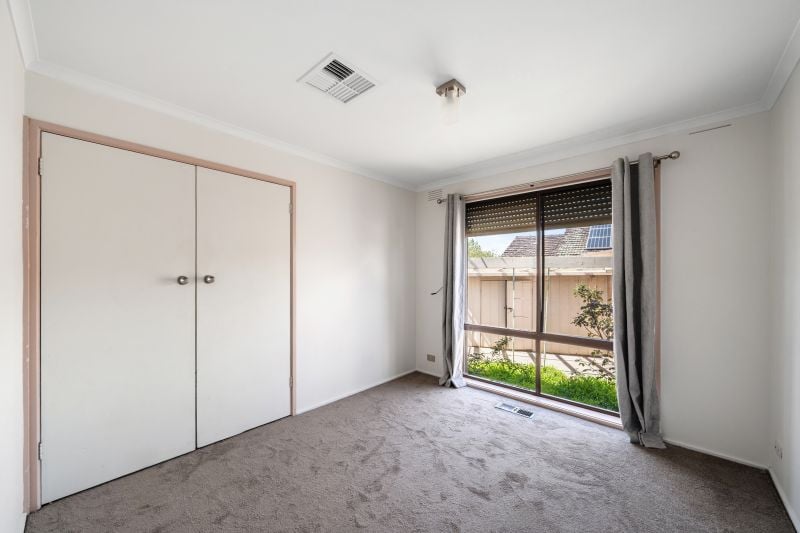 31 Winamurra Crescent, Thomastown