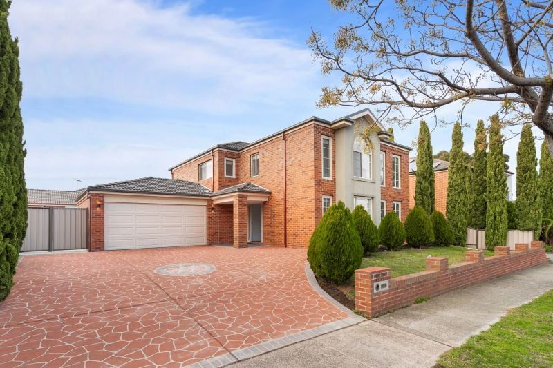 16 Cascade Crescent, Epping