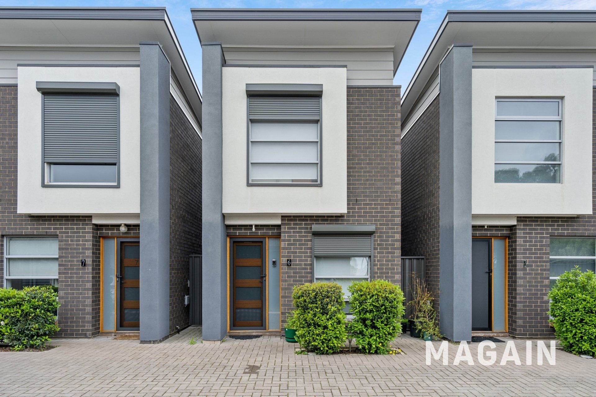6/18 Grazing Avenue, Morphett Vale - Image 1