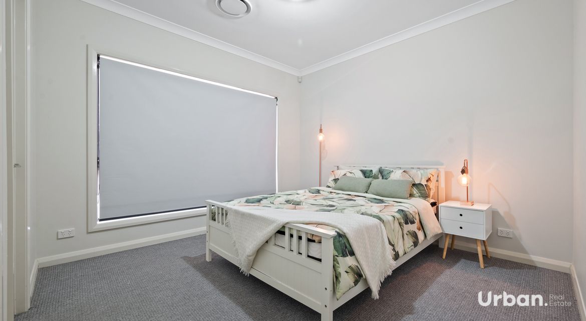 Austral 673 Edmondson Avenue