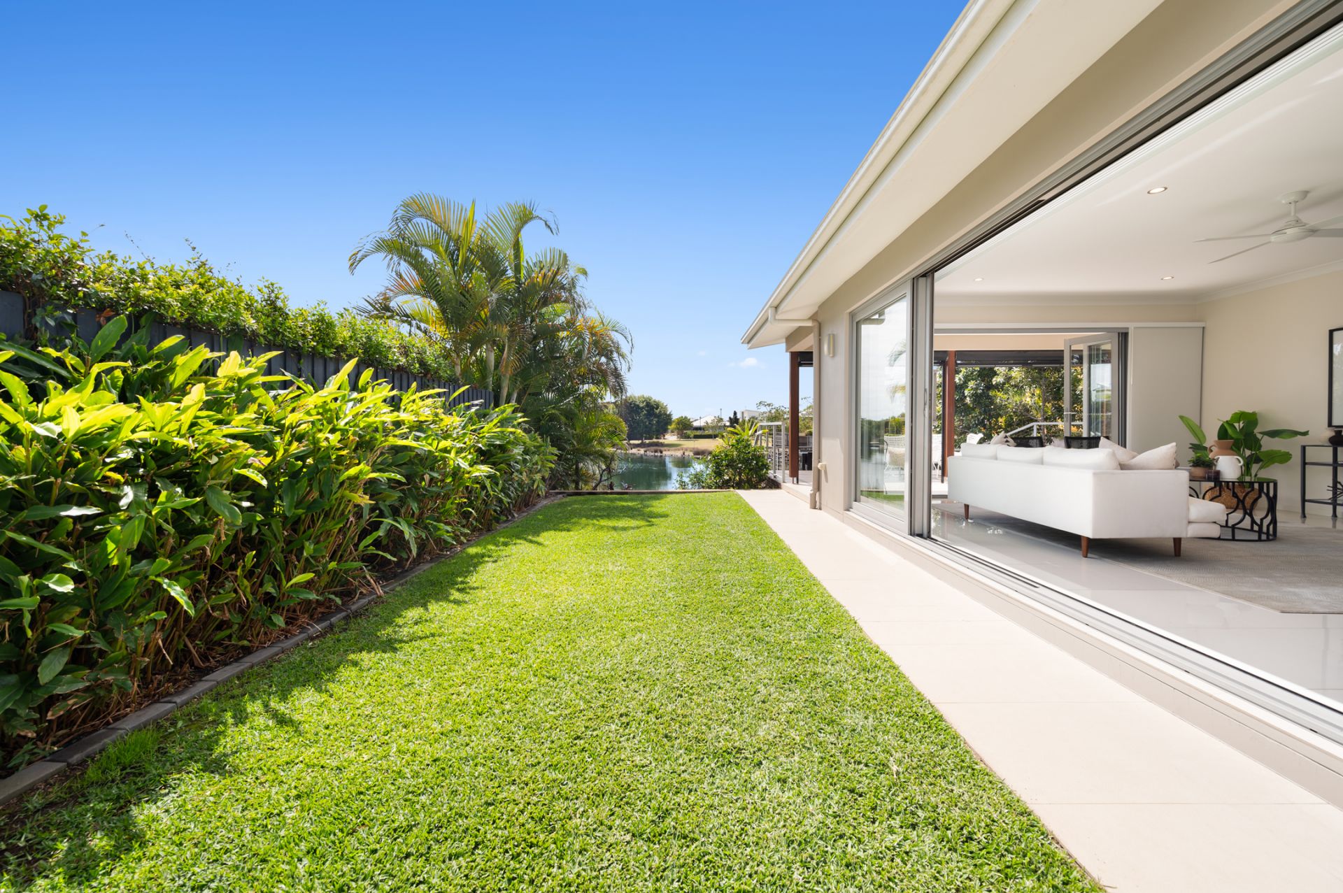 19 Azure Way, Hope Island QLD 4212, Hope Island - Thumbnail 6