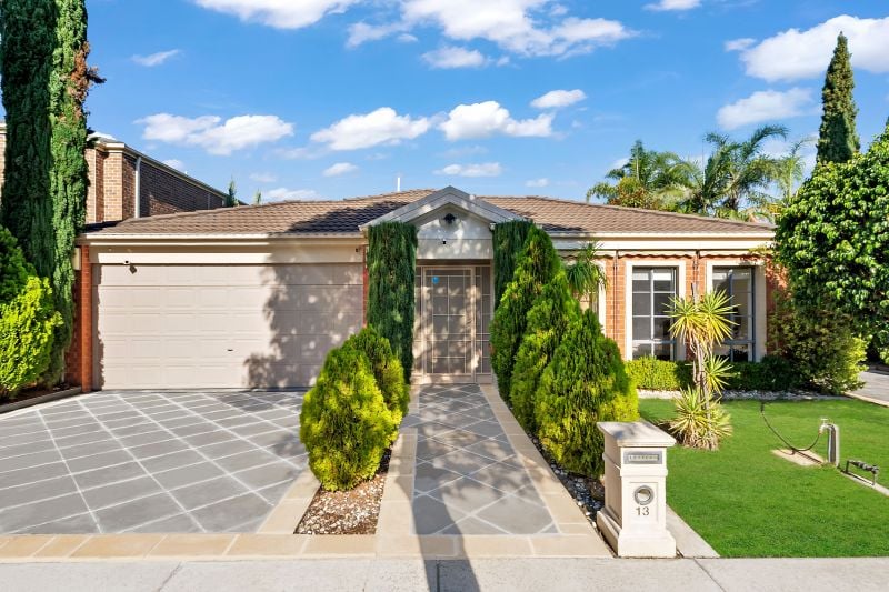 13 Wingate Court, Mill Park