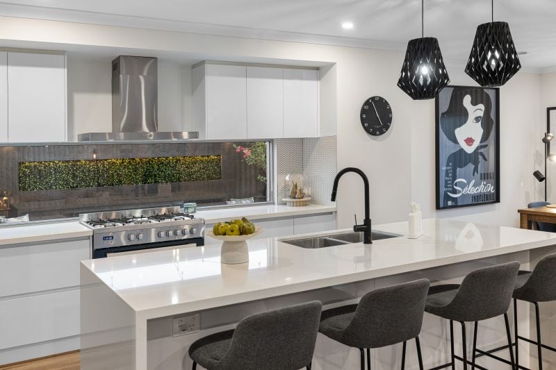 14 Roaming Drive, Fraser Rise