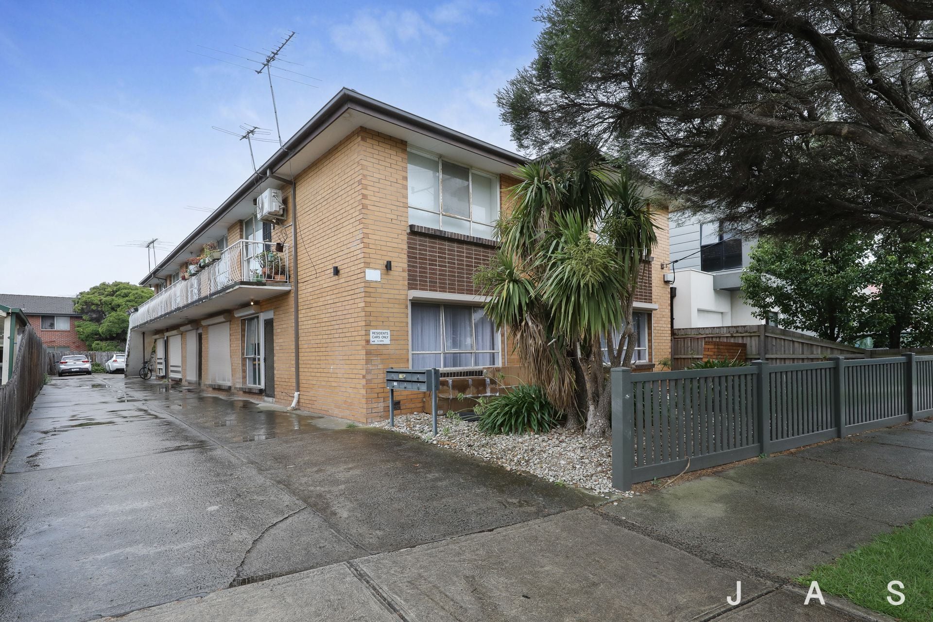 1/10 Hartley Avenue West Footscray VIC, West Footscray - Thumbnail 3