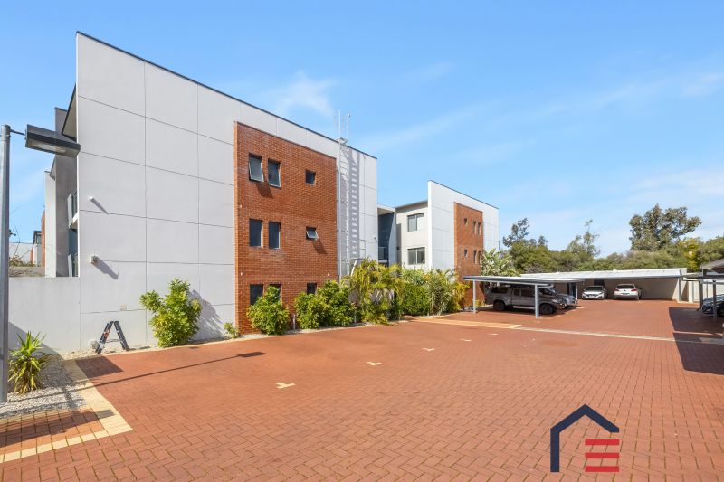 8/11 Tanunda Drive, Rivervale